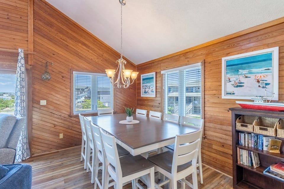Top Level Dining Area
