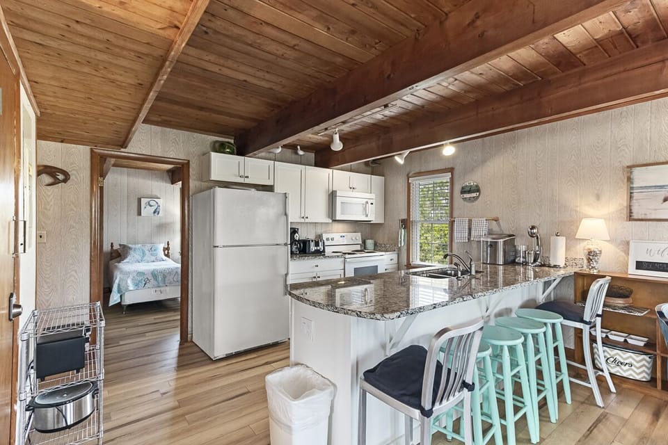 Mid Level Kitchen