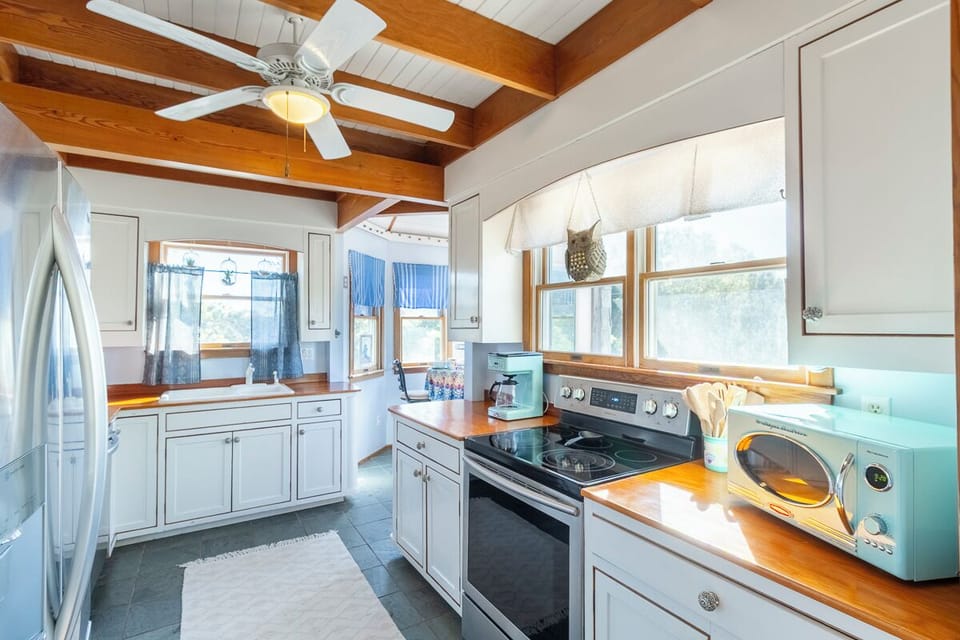 Mid Level Kitchen