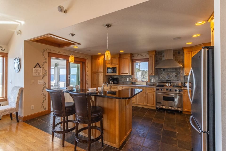Top Level Kitchen