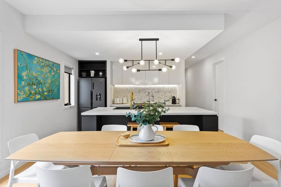  Take things slow up at the breakfast bar or share a meal around the dining table.
