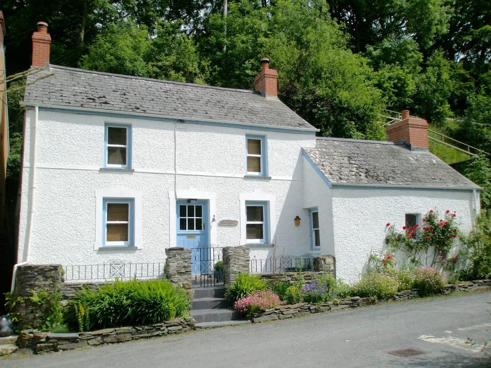 The outside of Gerallt with steps up through the gate