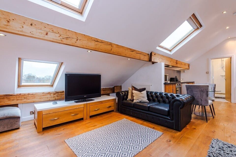 Living Room / Lounge