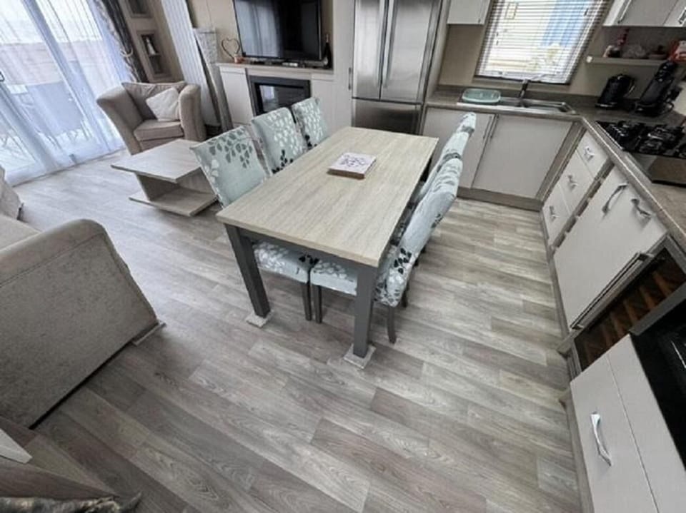 Planning a last minute break? Discover the charm of Lowestoft Town and enjoy dog friendly caravan holidays at Kessingland Beach Holiday Park, ideal for your holidays 2026.