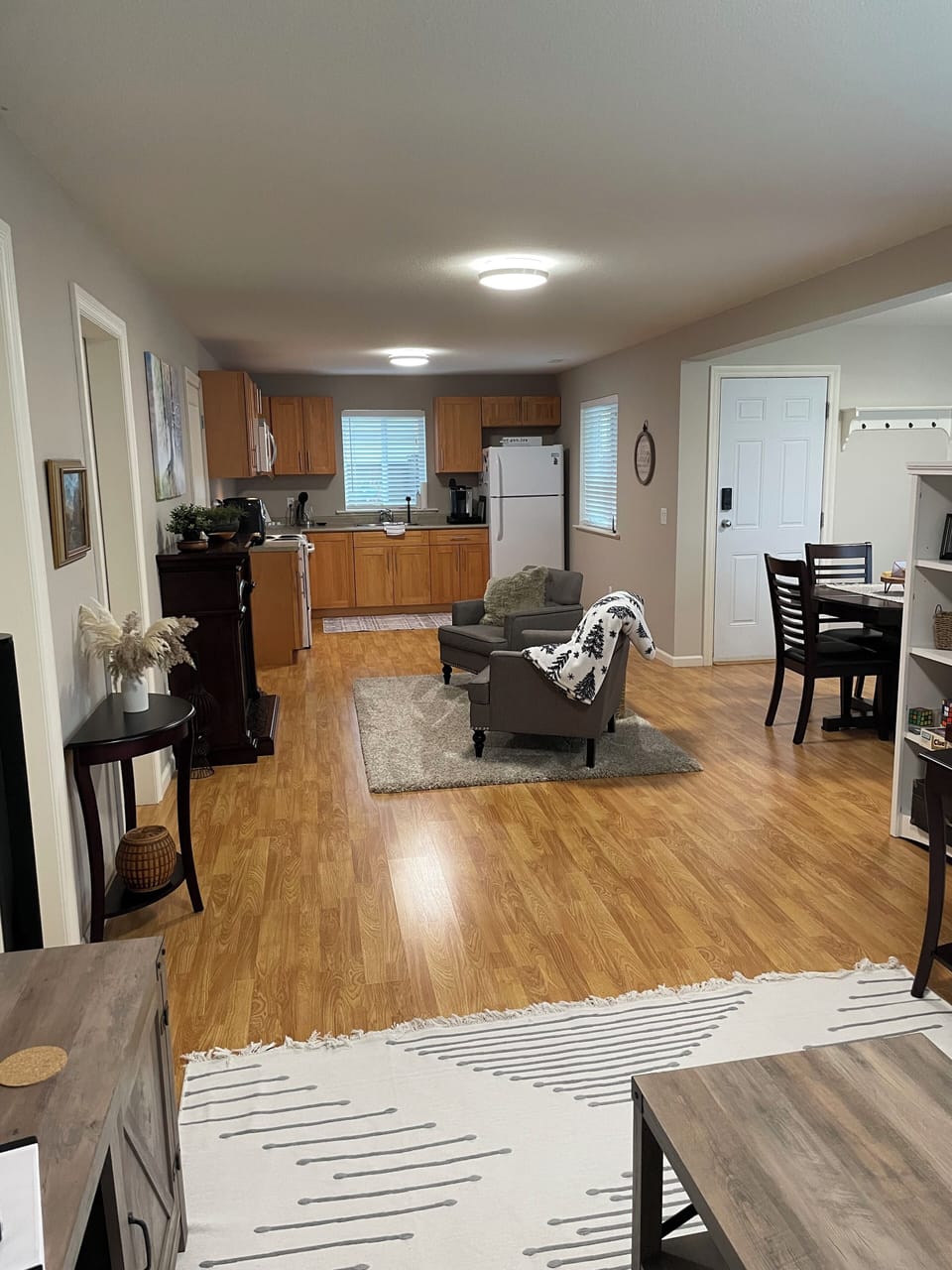 Lots of room in this beautiful, bright space