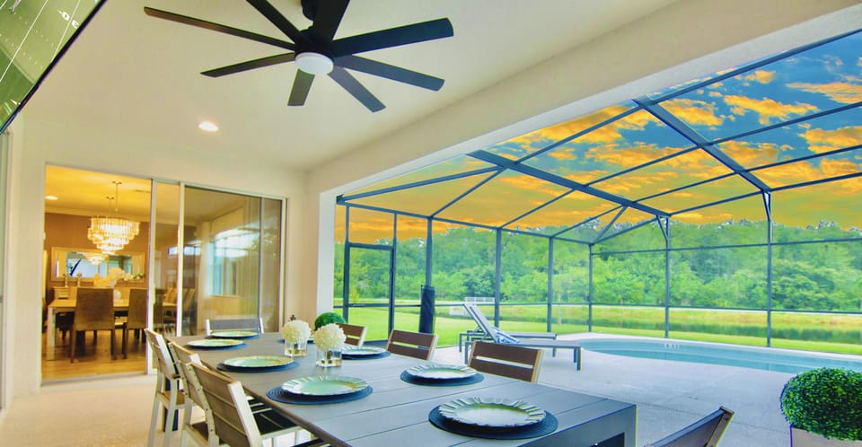 3941OAKVILLEAVE-OUTDOORDININGTABLE