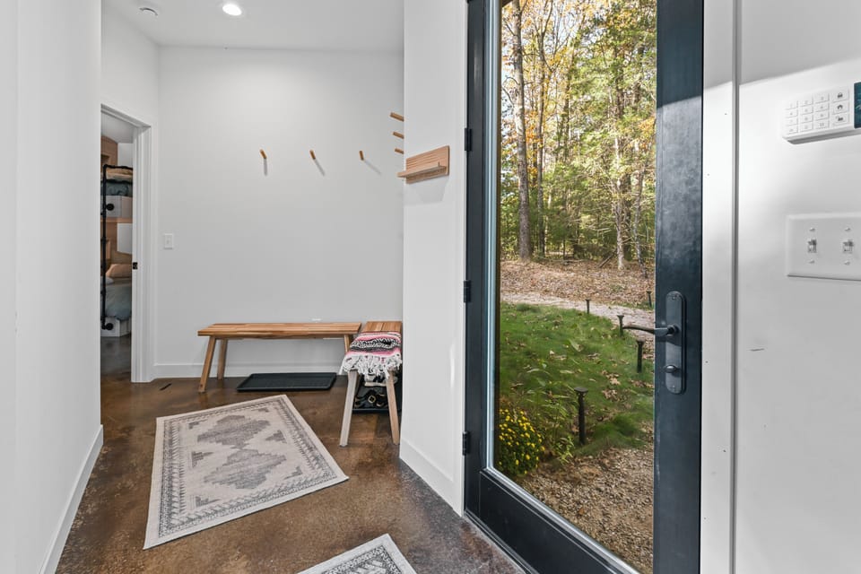 Entry and Coat Rack
