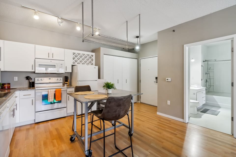Fully equipped kitchen