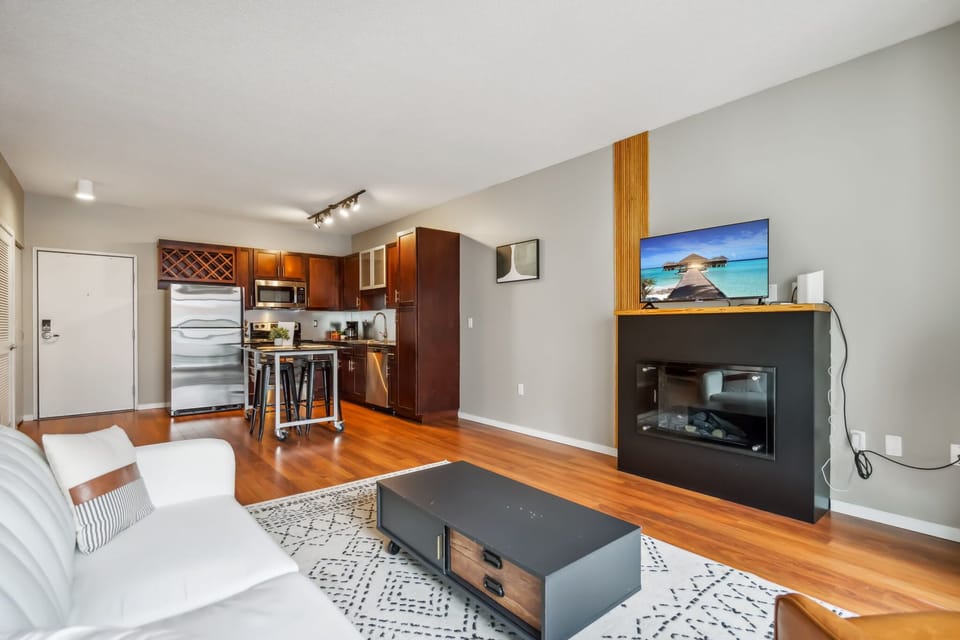 Living and dining area