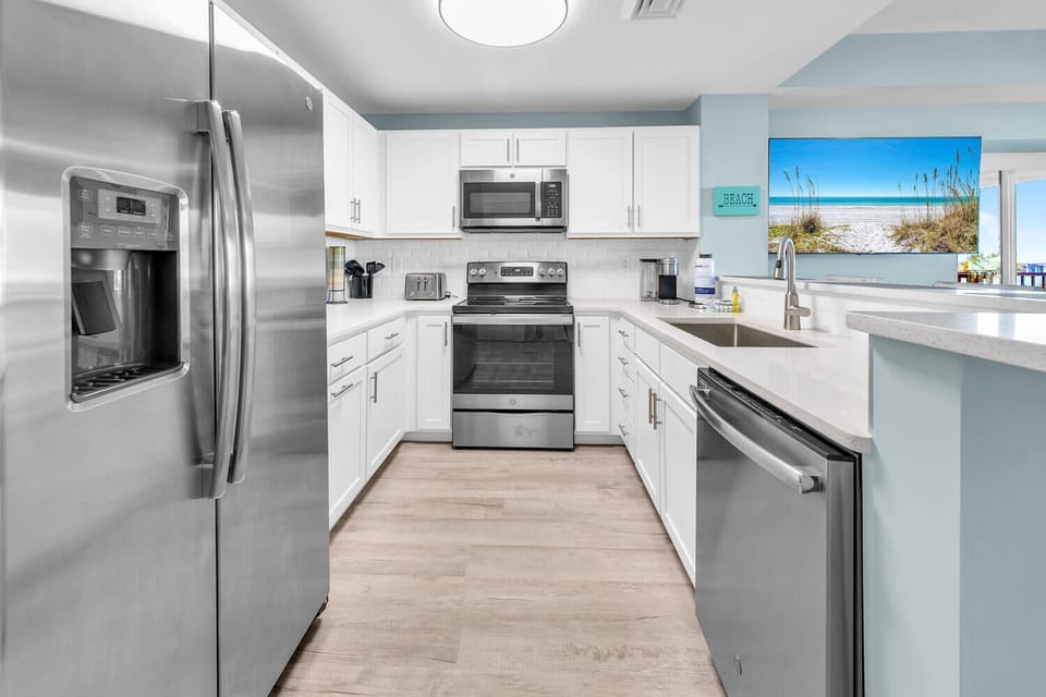 Full equipped kitchen