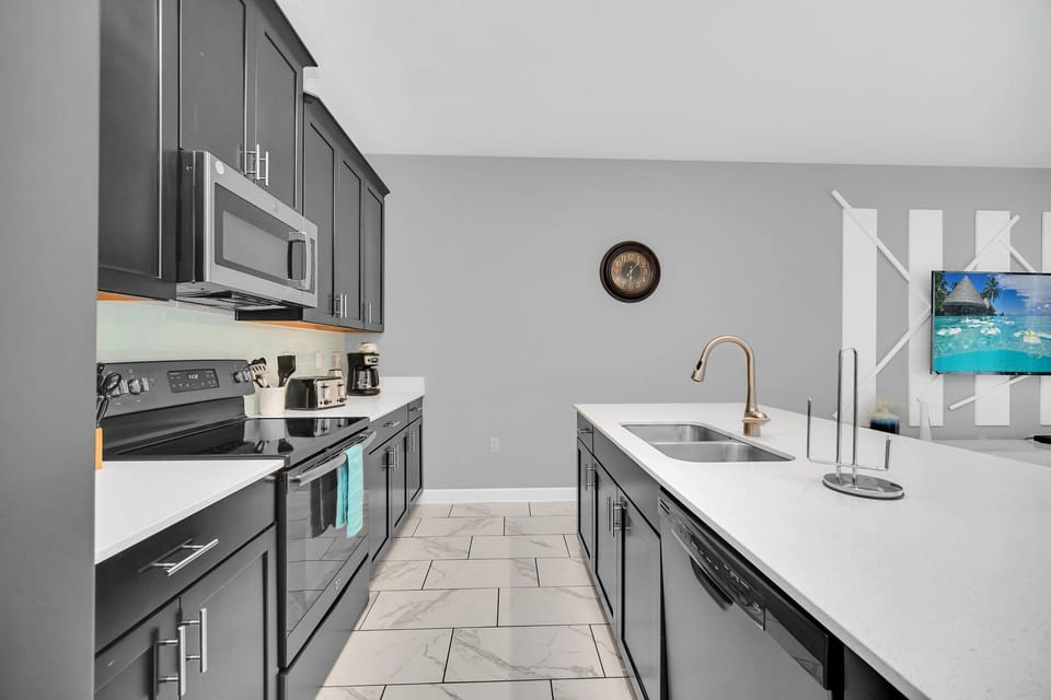 6-web-or-mls-1569-plunker-dr