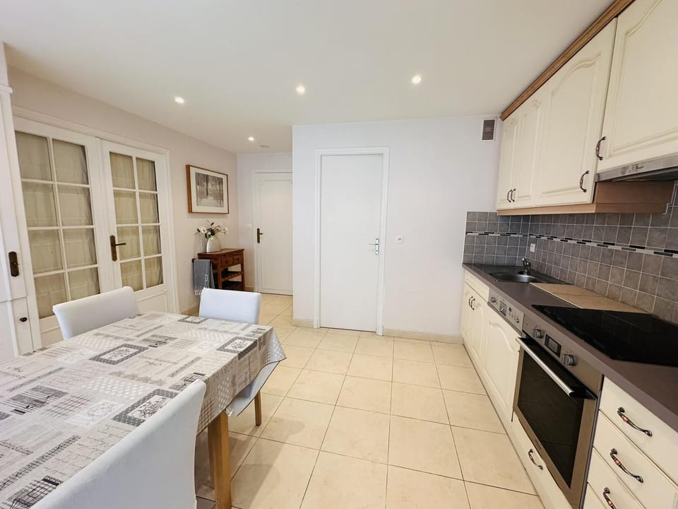 Open plan kitchen