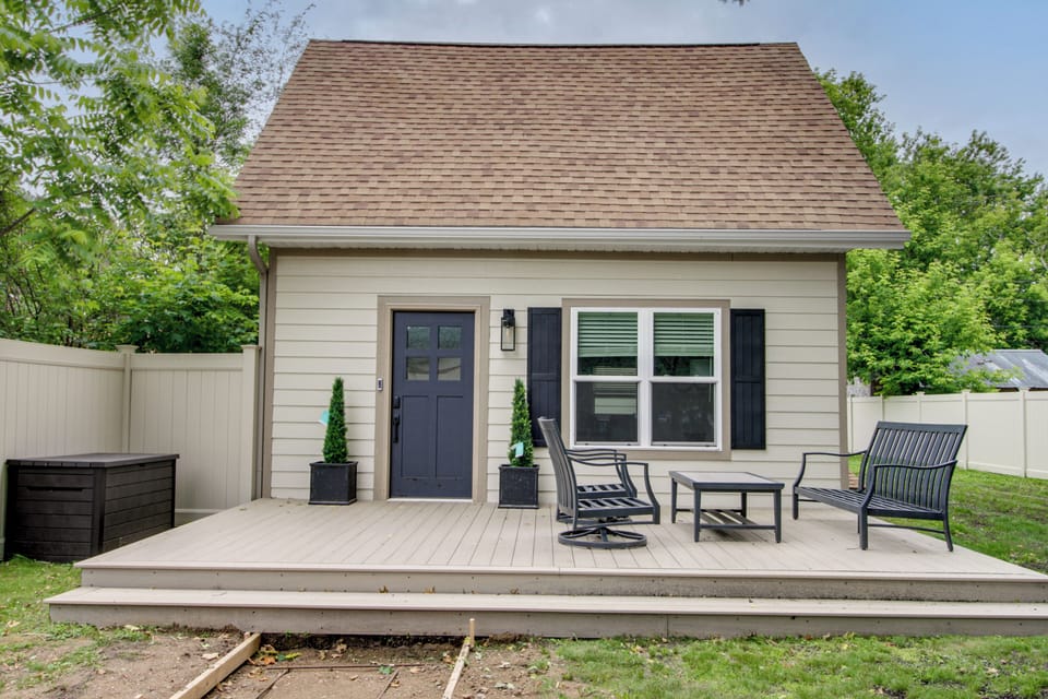 Crosby Vacation Rental | 2BR | 1BA | 1,200 Sq Ft | 2 Steps to Enter