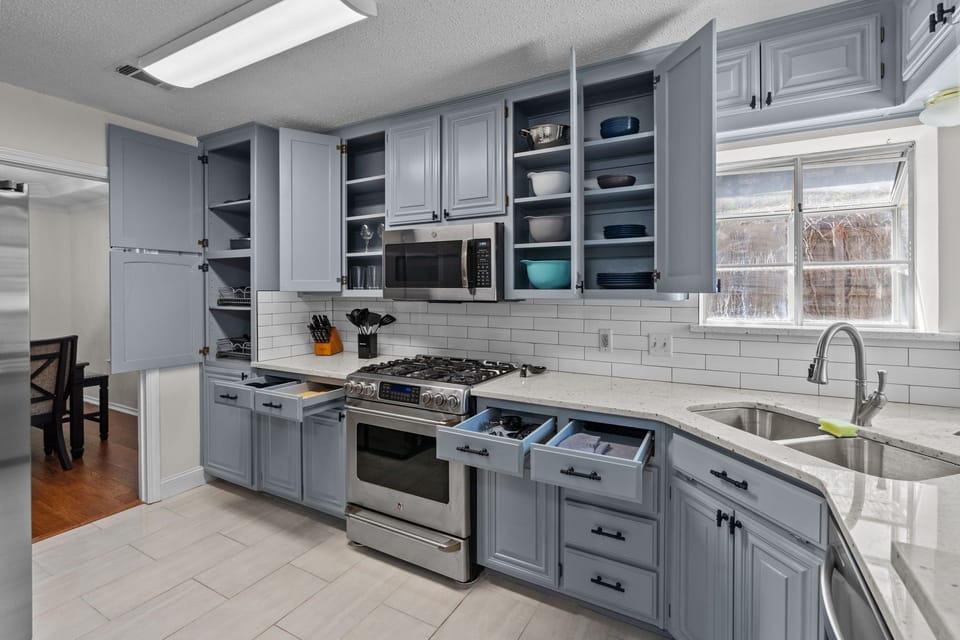 Cook your favorite meals in a fully equipped kitchen