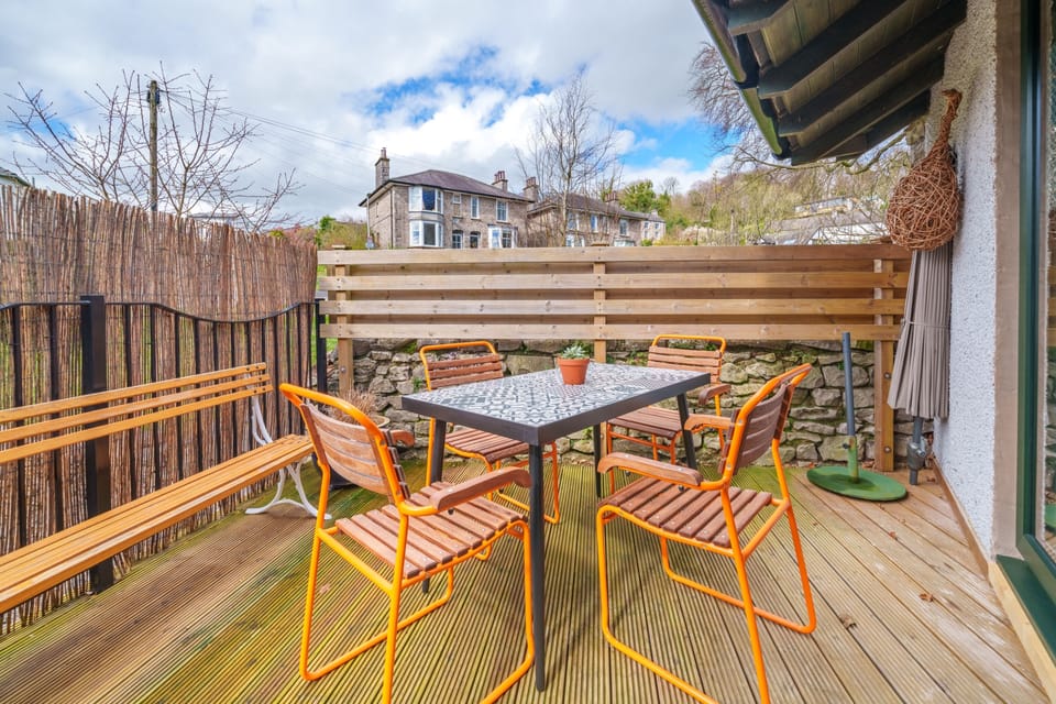 7 The Old Woodyard, Kendal - Outside Patio