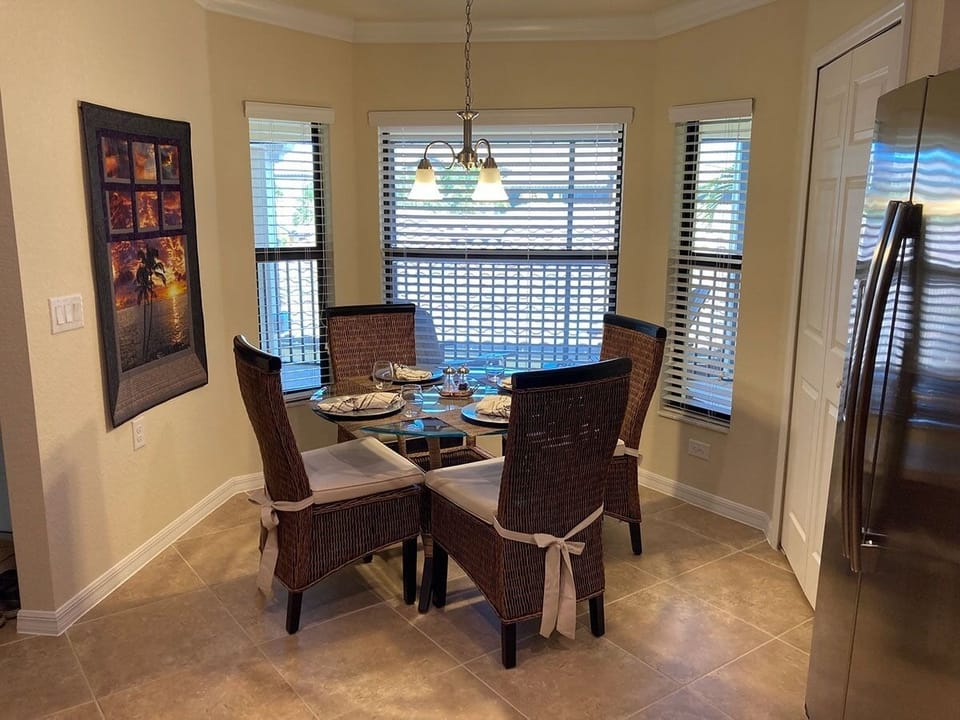 Treviso Bay Luxury Resort Condo - Luxury Naples Getaway (473)