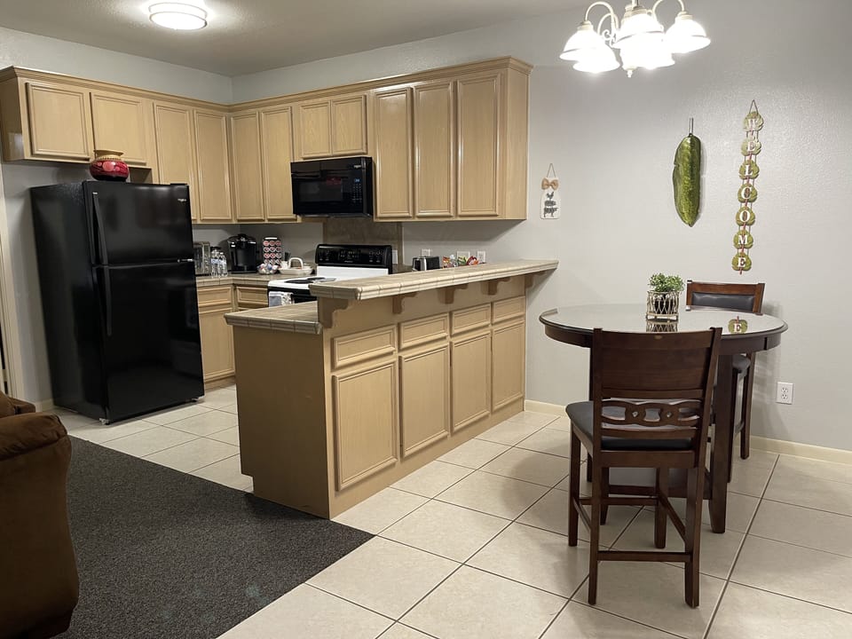 Kitchen & dinning