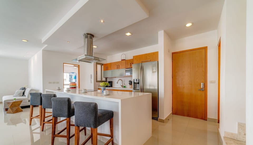 Breakfast bar seating for a quick snack or coffee