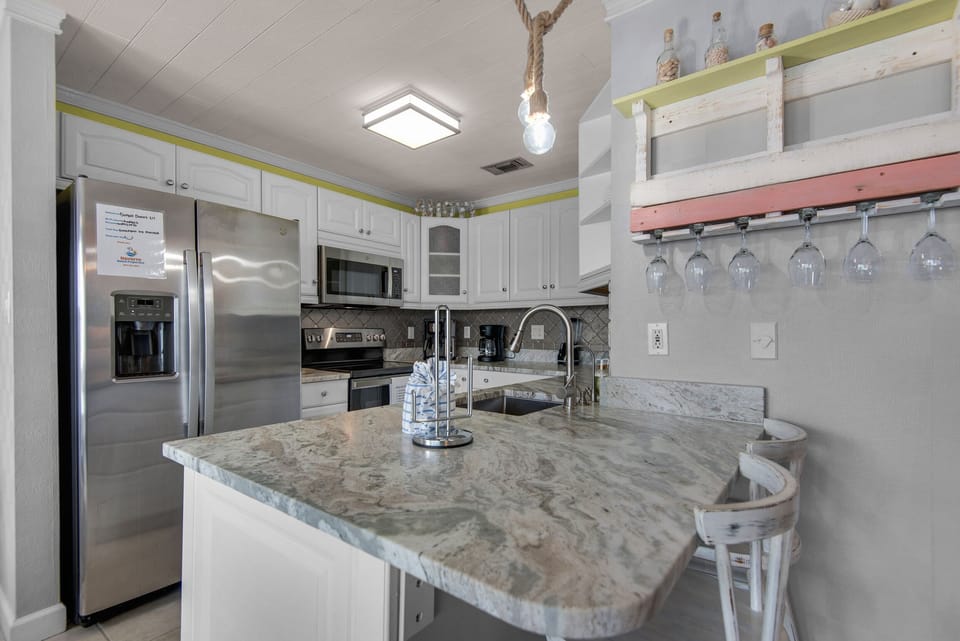 Fully equipped kitchen