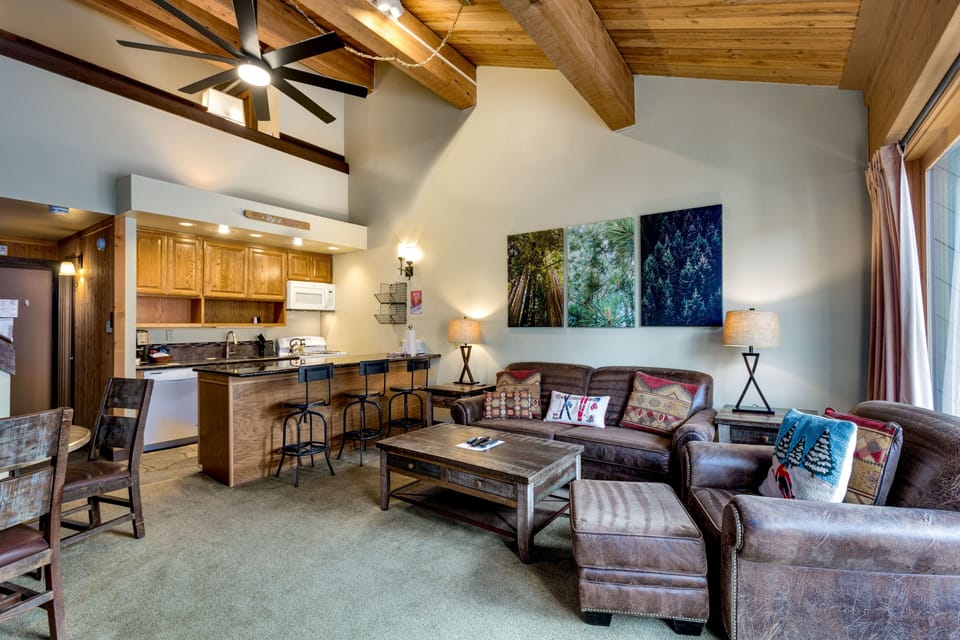 Furniture, Indoors, Living Room, Couch, Floor