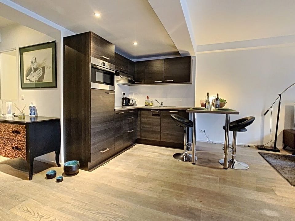 kitchen Flat Moliere