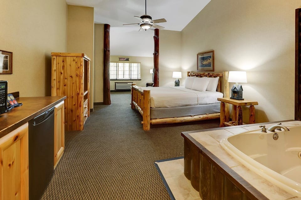 Unit with comfortable bed