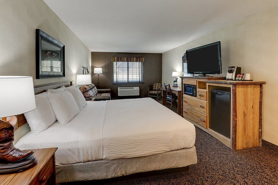 Unit with comfortable bed
