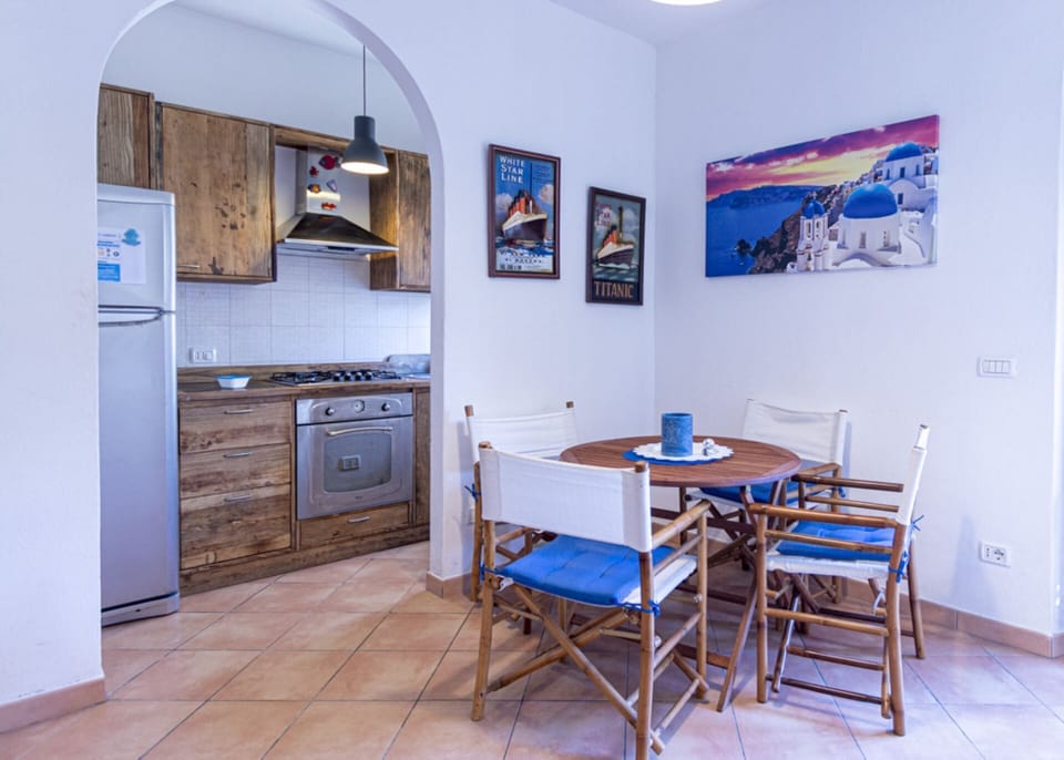 Table-Eleonora-Marina di Campo