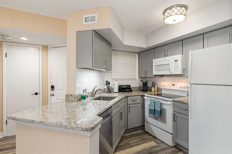 Well-equipped kitchen