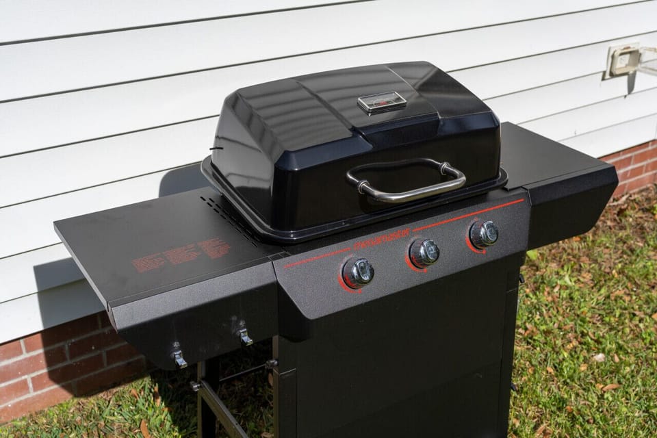 Grill, free for guest use!