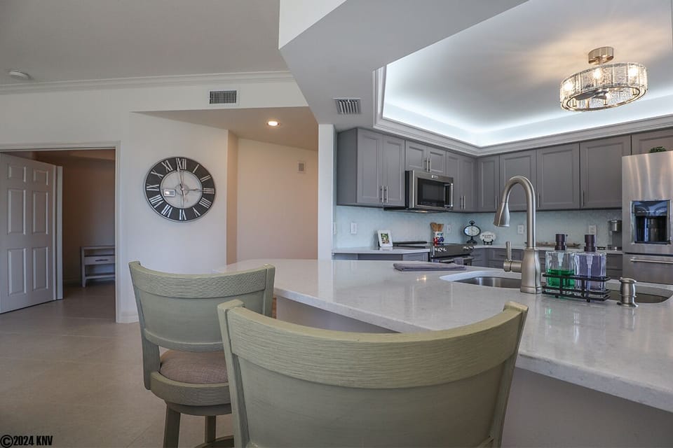 Waterside 323
