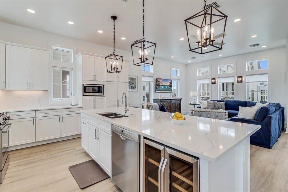 Kitchen, 2nd Floor