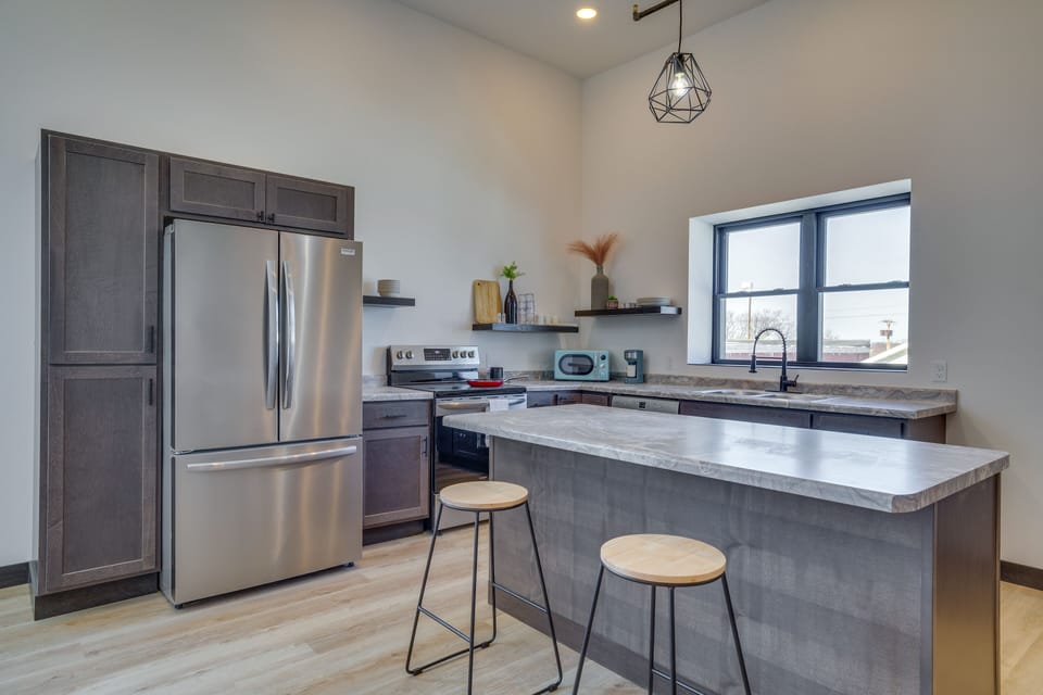 Dining Area | Dishware/Flatware | Trash Bags/Paper Towels