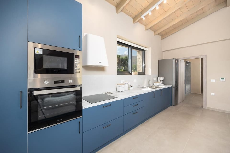 Equipped kitchen