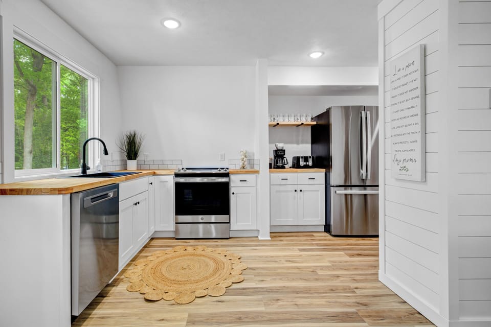 Full Kitchen