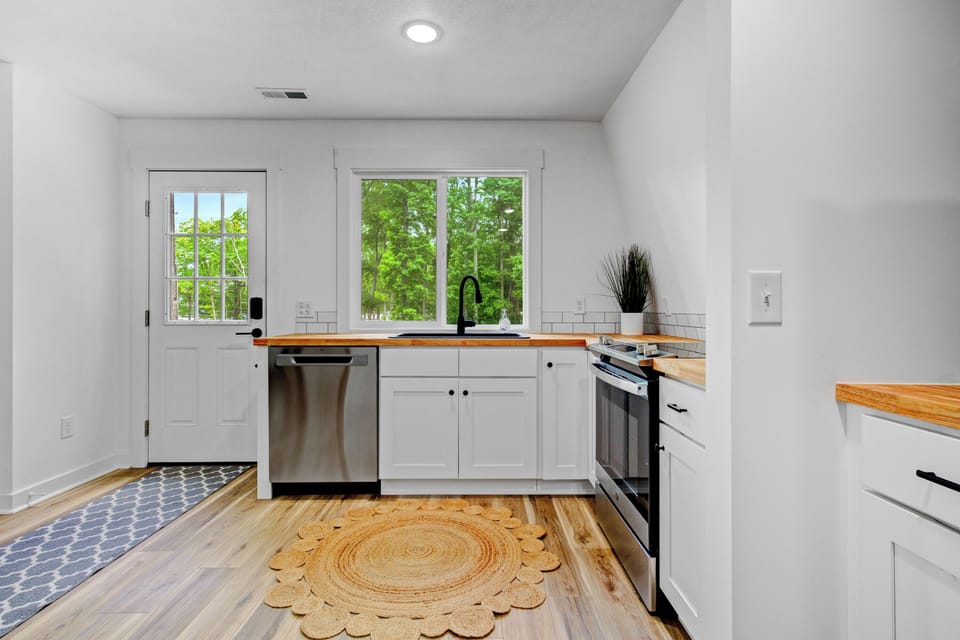 Full Kitchen