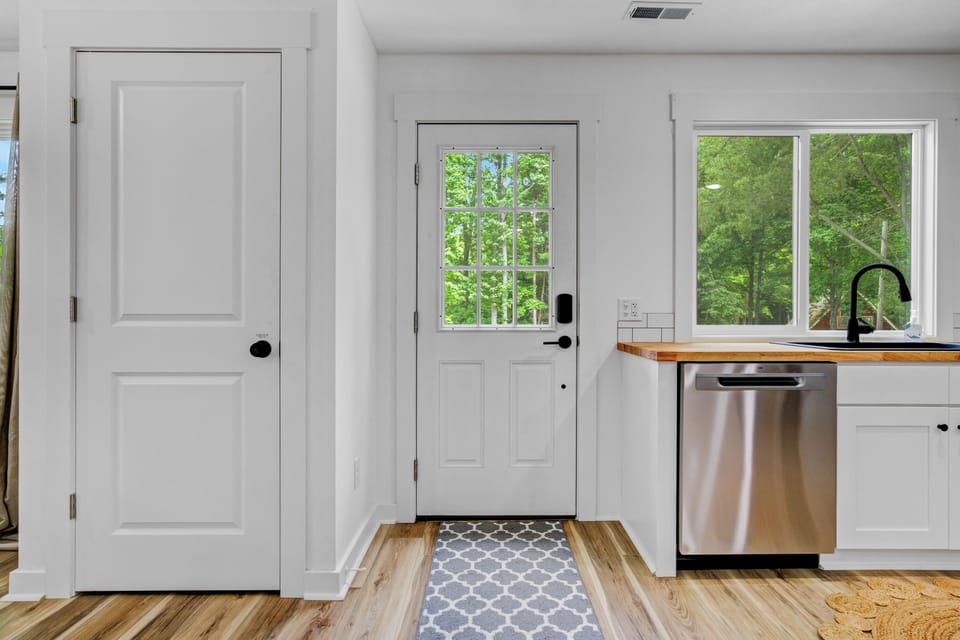 Jetty Upper Rooms entrance