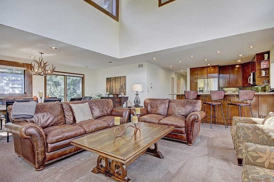 Elegant Sitting Area