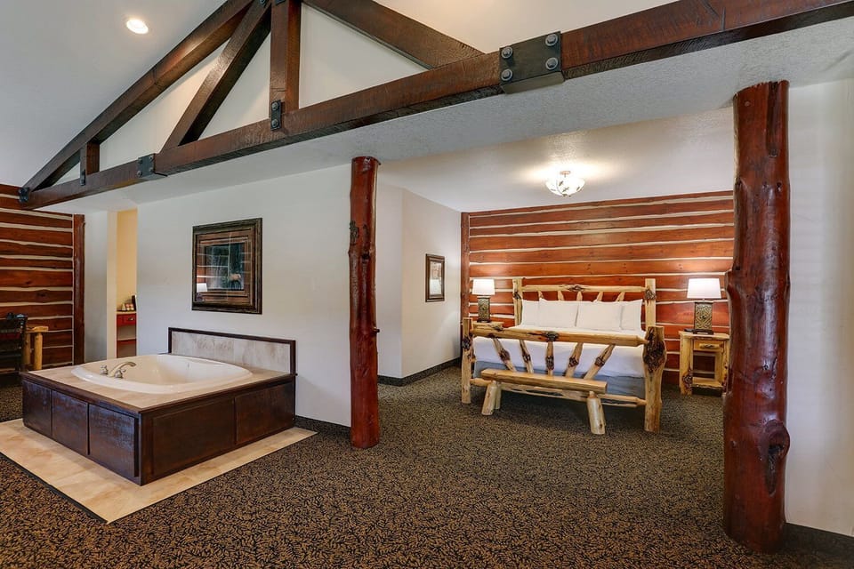 Unit with comfortable bed