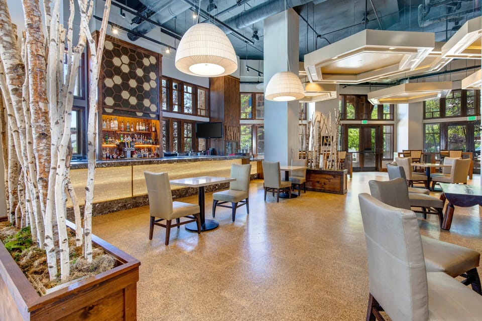 Escala Restaurant on-site
