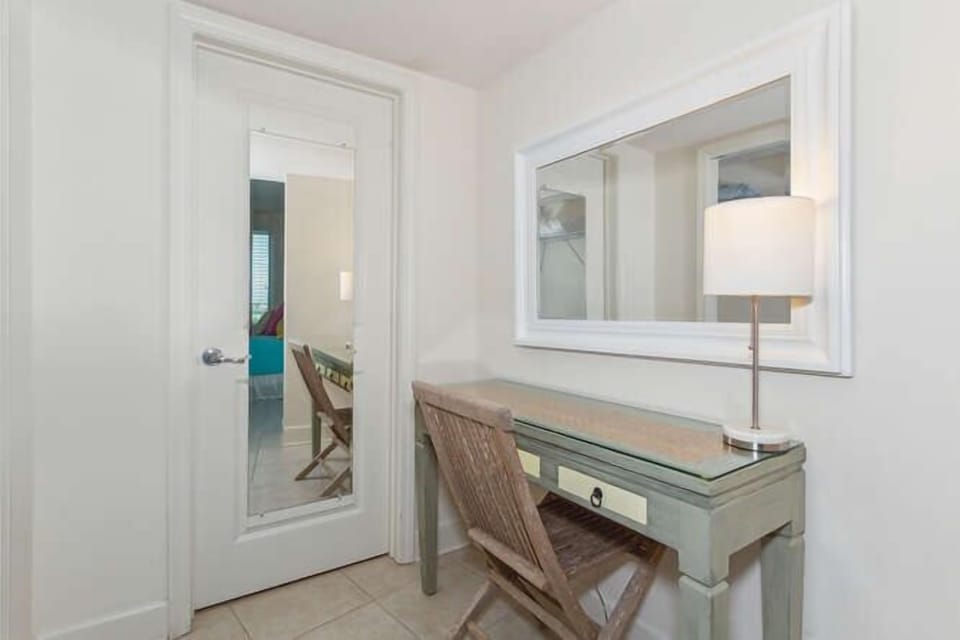 Perdido Towers 905 West Beach Music in Perdido Key - Desk top is available just in case you need to catch up on some work or studying while you are here. Bring your laptop - the wifi is complimentary.