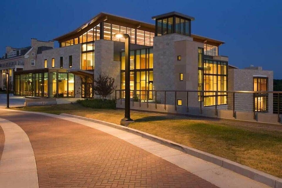 Coming for an event at Lawrence University? You can walk to the Warch Campus Center in under 2 minutes!