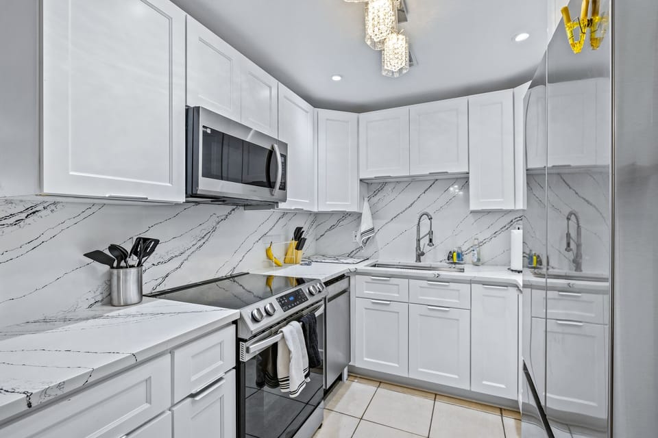 Beautifully updated kitchen with all your cooking essentials.