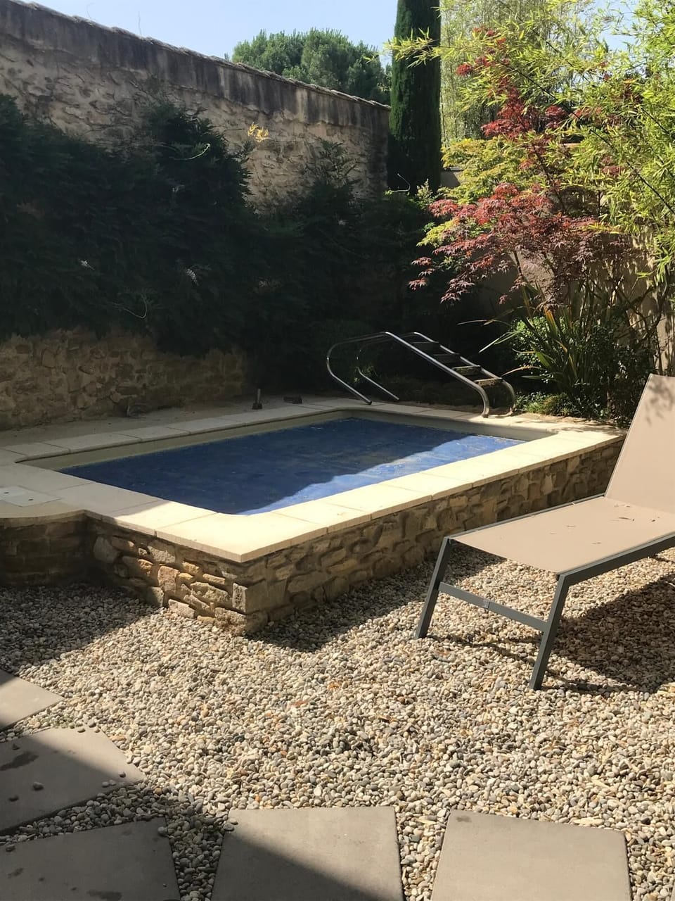 piscine et jardin privé