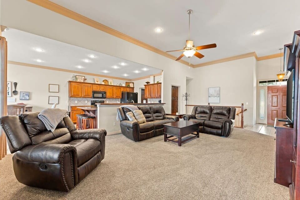 Large open concept living in kitchen area