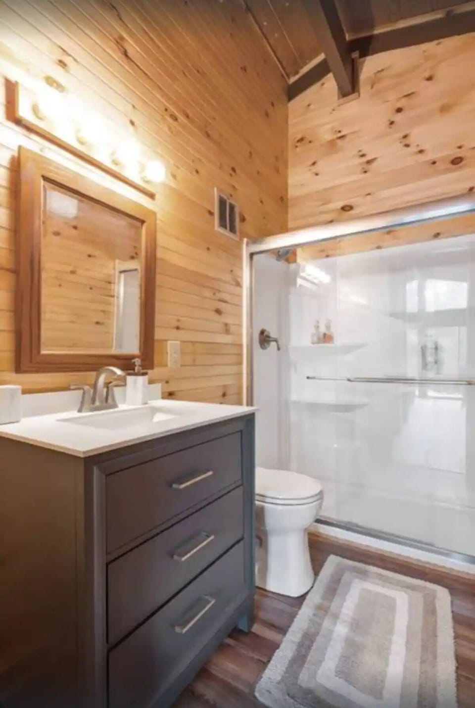 Fully stocked cozy bathroom