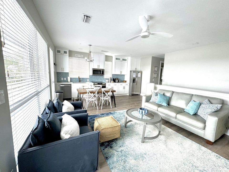 Upstairs living area with Roku Smart TV and unmatched lake views.