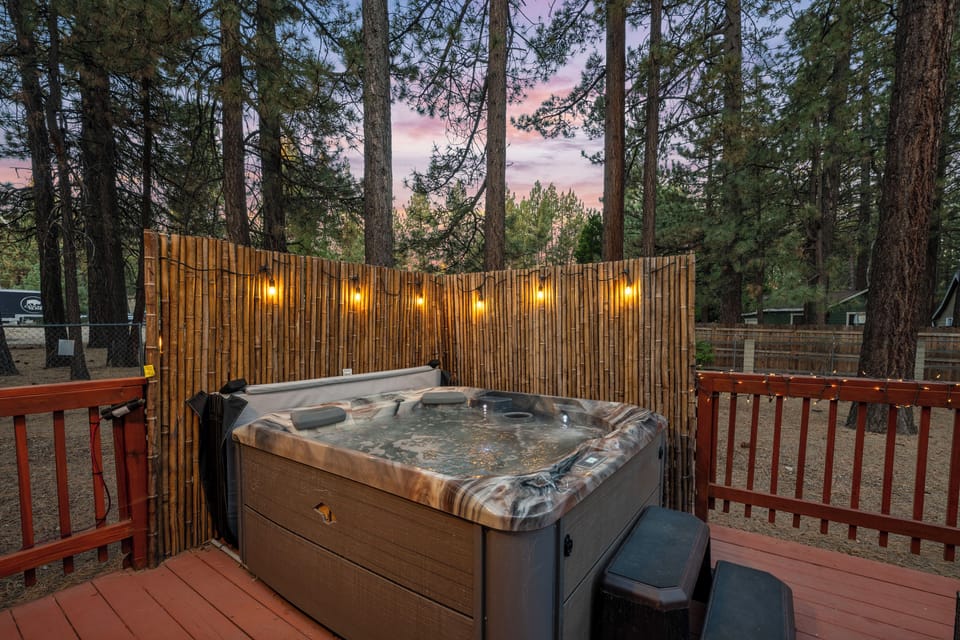 Fire Pit and Private hot tub - Relax and enjoy your private Gas Fire Pit and private hot tub.