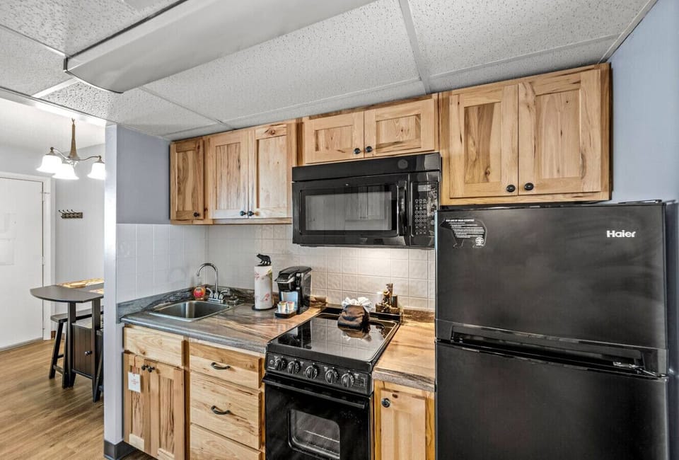 The kitchen is fully equipped for everything you need to make meals in or enjoy takeout from any of the nearby restaurants.
