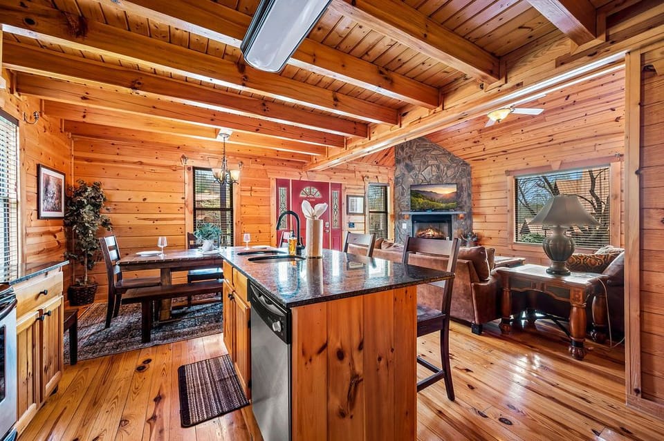 Park's Edge's fully equipped kitchen